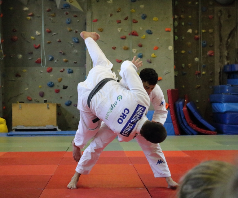 Ashley McKenzie Training Session 2019